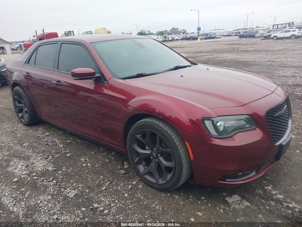 Chrysler 300 2021