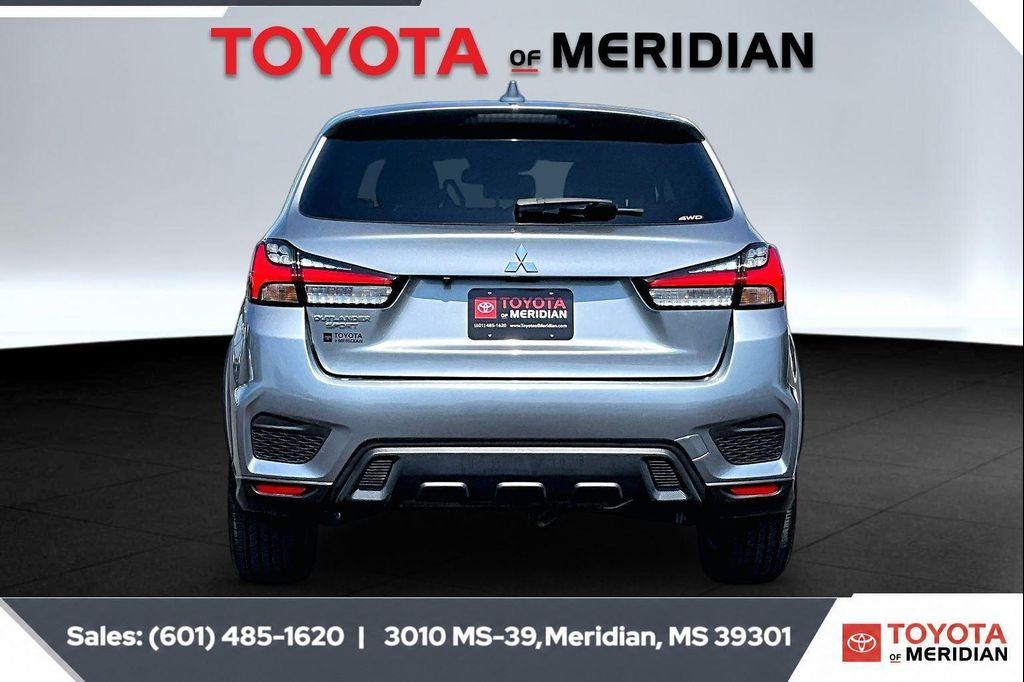 Mitsubishi Outlander Sport 2024