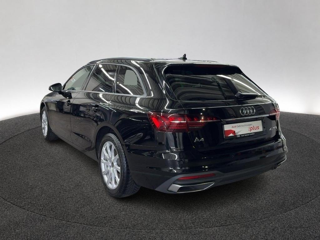 Audi A4 2023