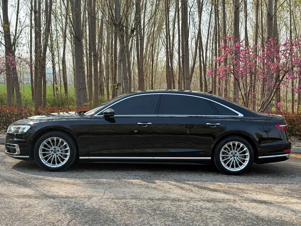 Audi A8 2021