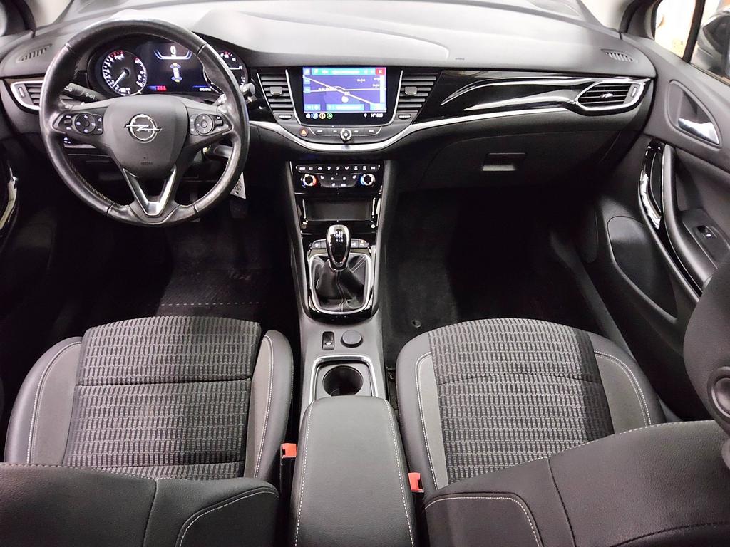 Opel Astra 2021