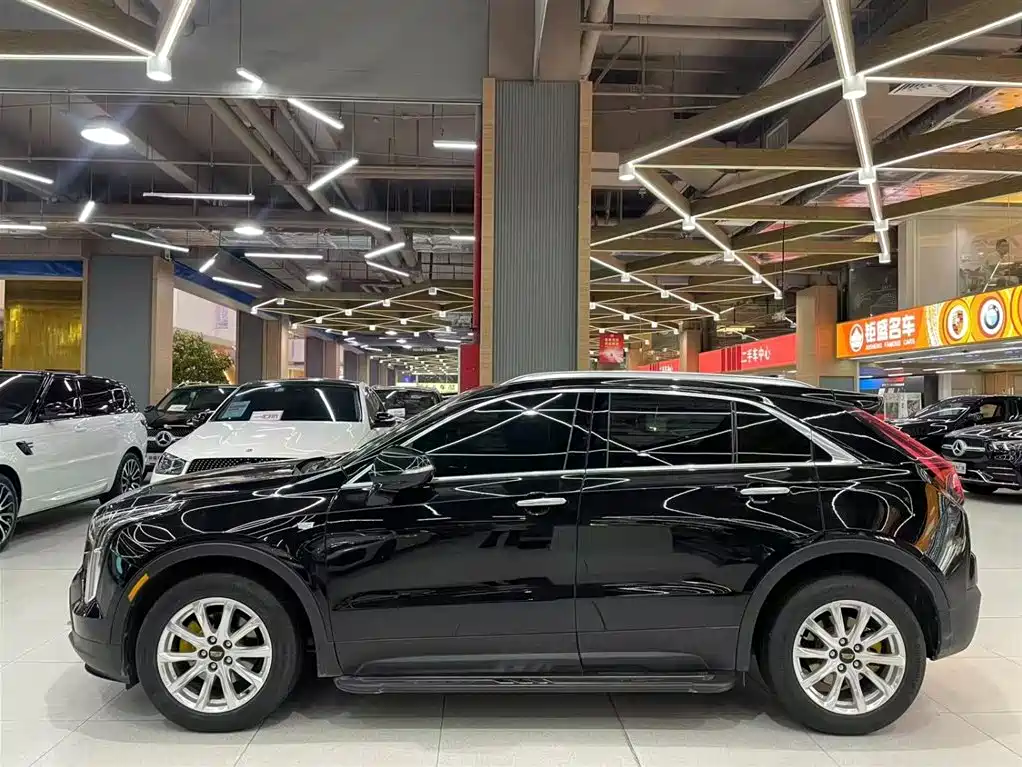 Cadillac XT4 2021