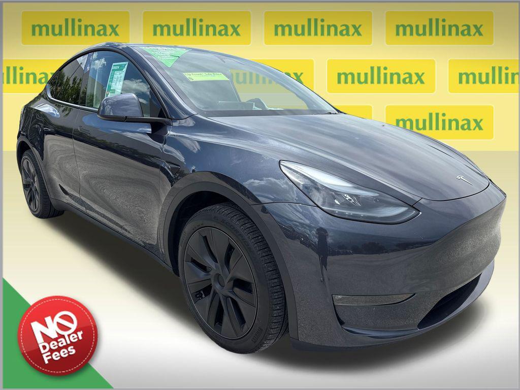 Tesla Model Y 2025