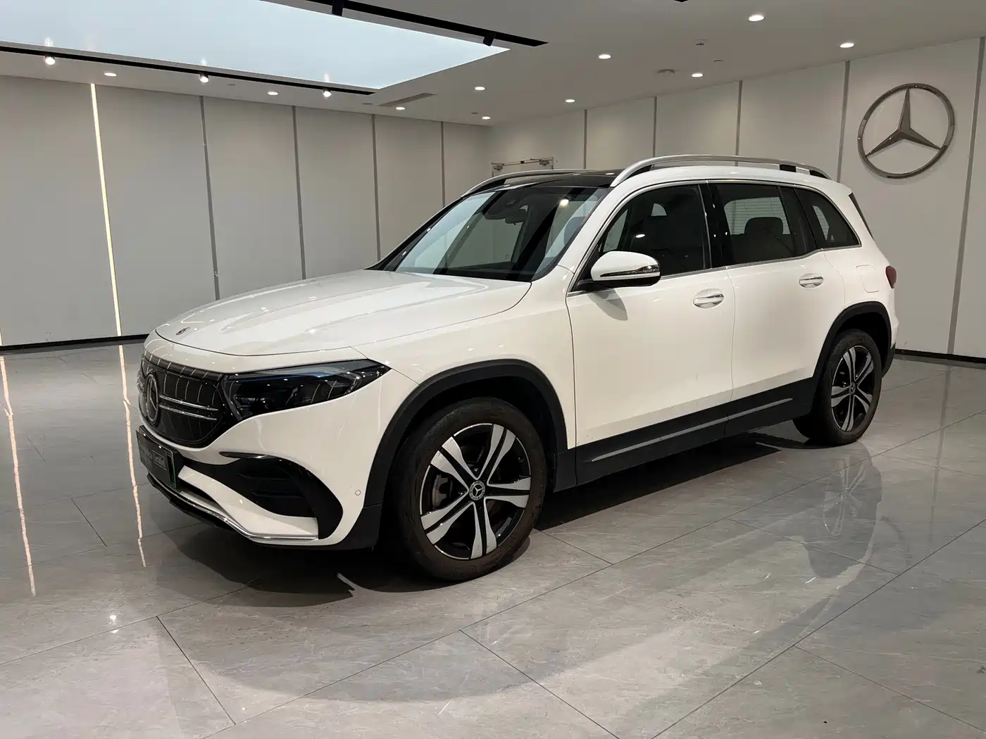 Mercedes-Benz EQB 2024