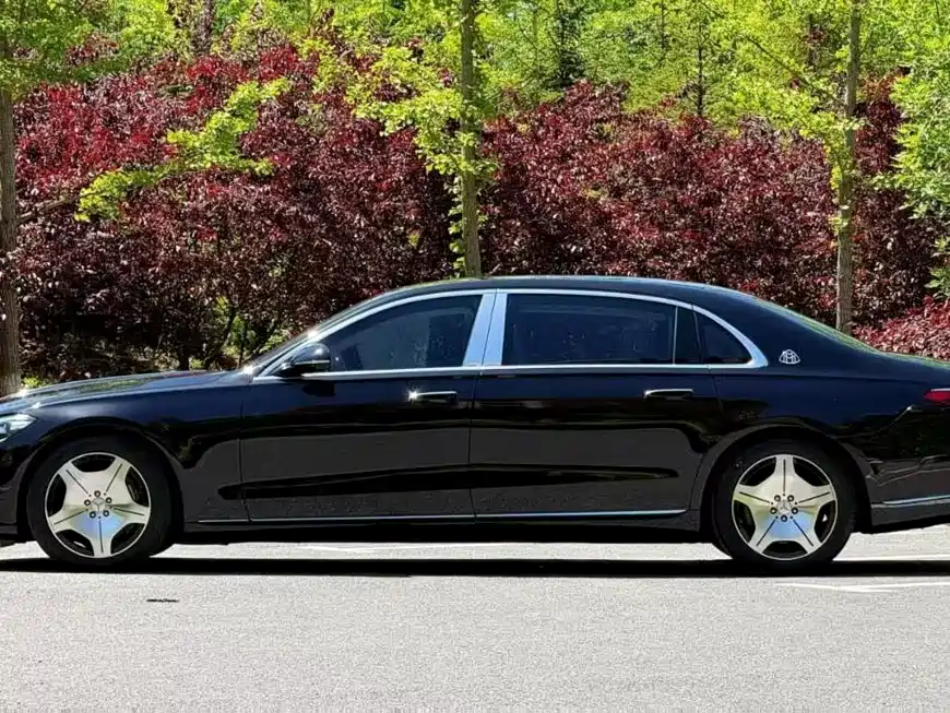 Mercedes-Benz S-Класс 2023