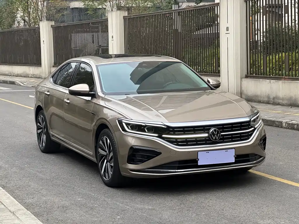 Volkswagen Passat 2022