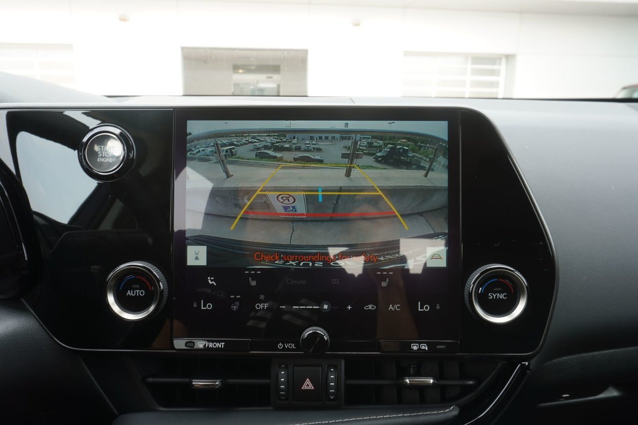 Lexus NX 2025