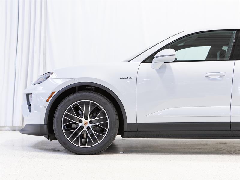Porsche Macan 2025