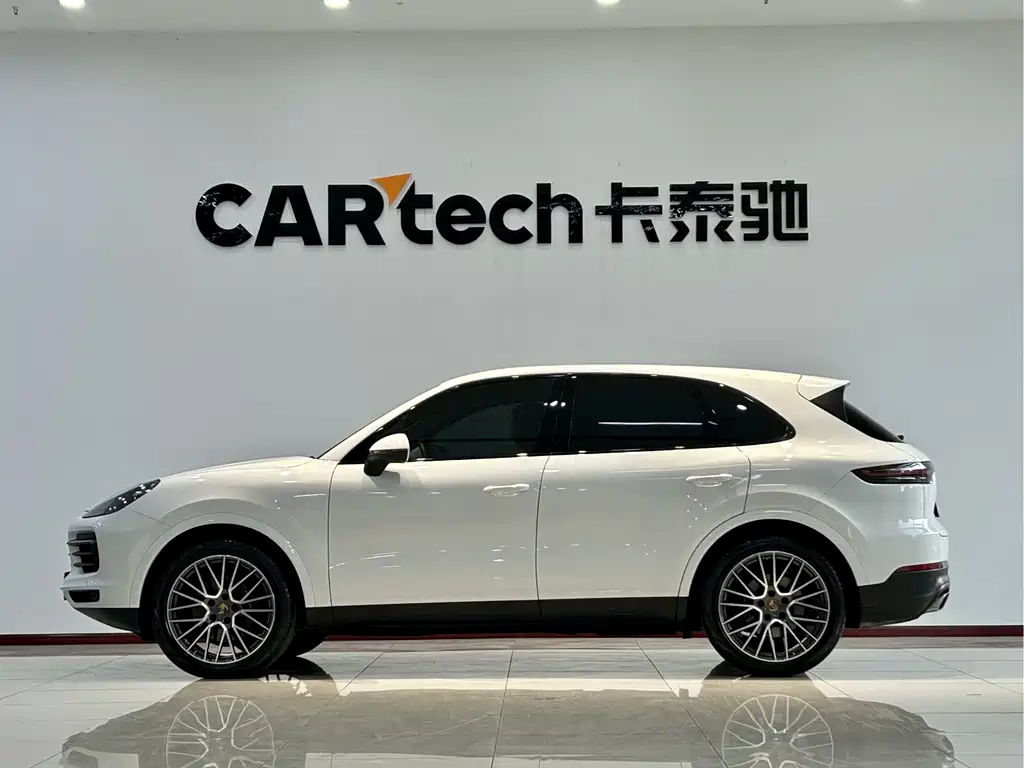 Porsche Cayenne 2022