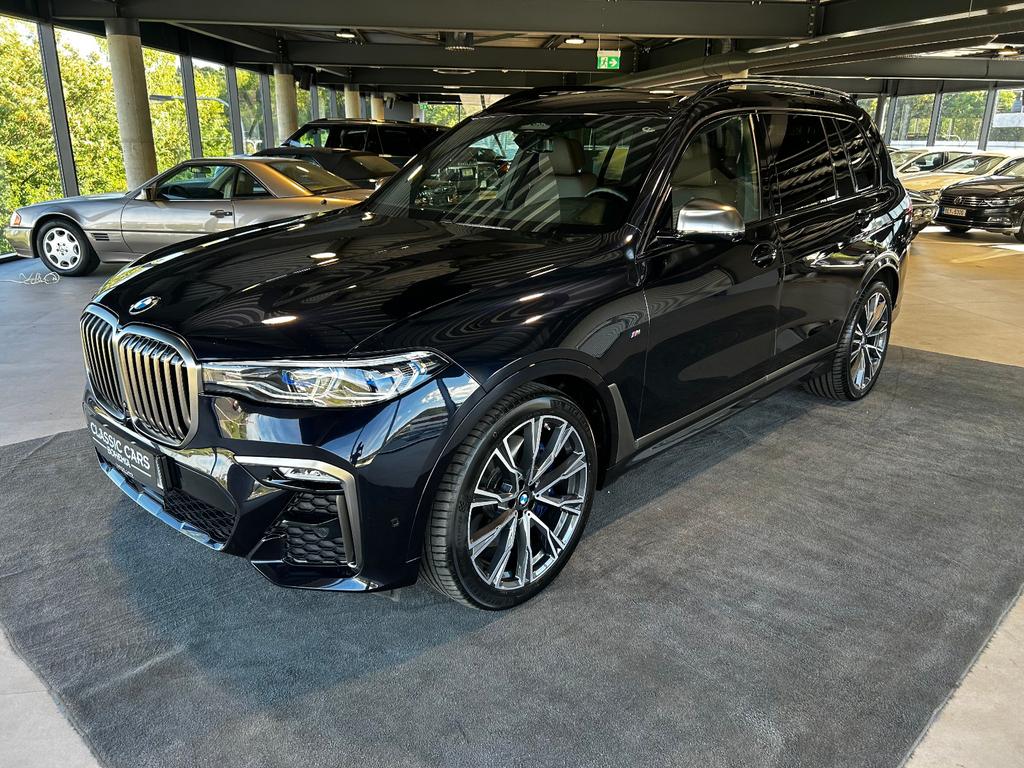 BMW X7 2021