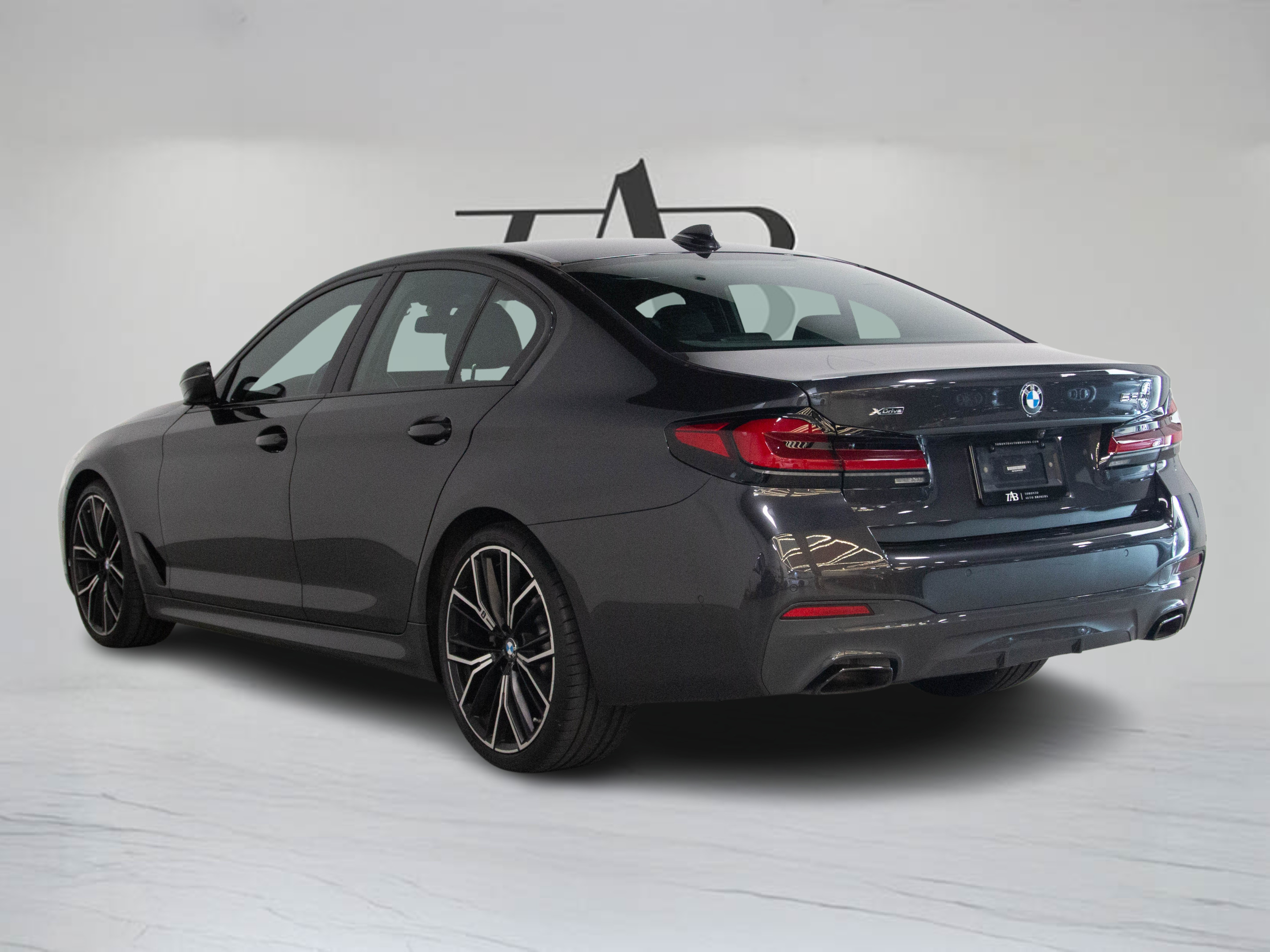BMW 5 серии 2023