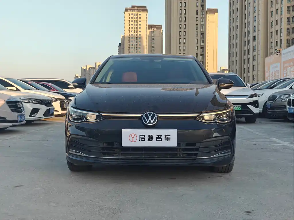 Volkswagen Golf 2021
