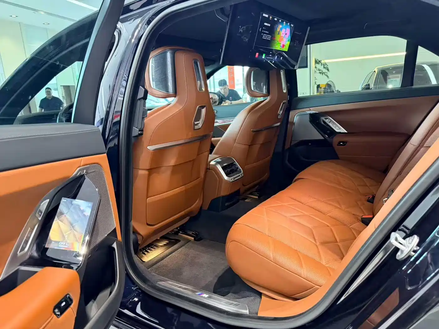 BMW i7 2025