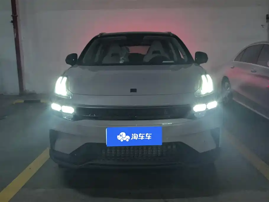 Lynk & Co 06 2023