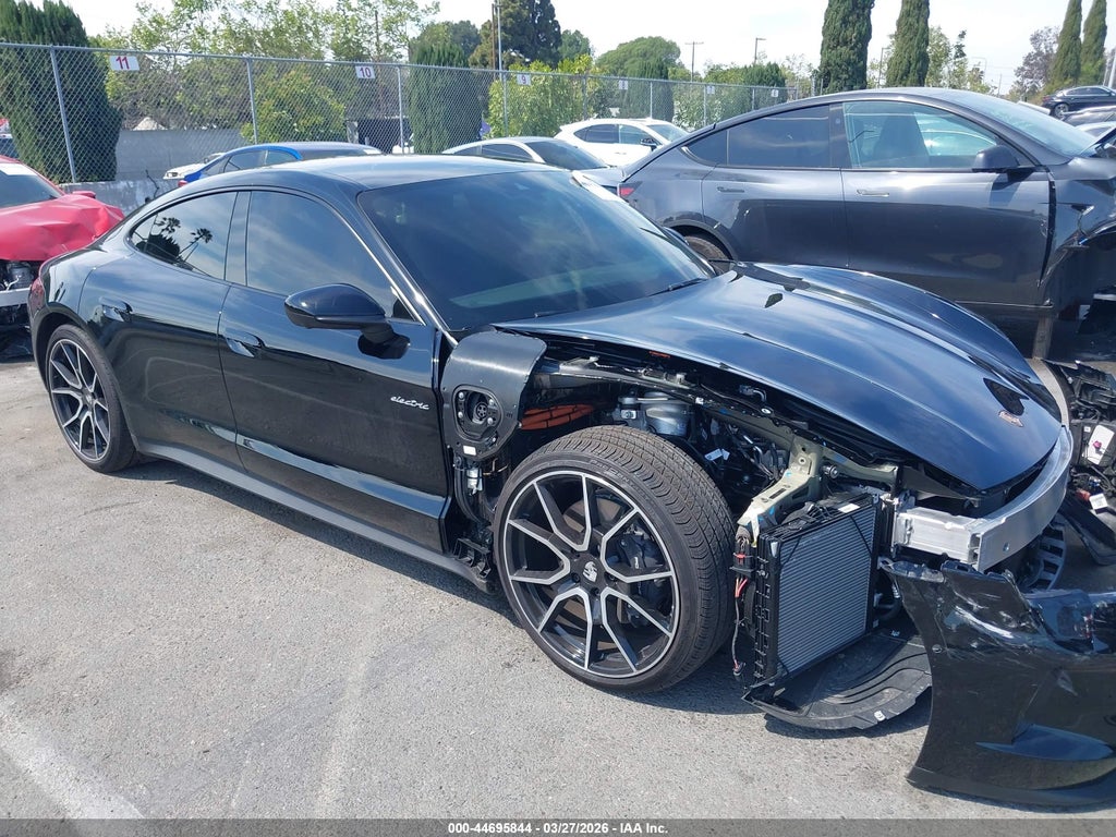 Porsche Taycan 2026
