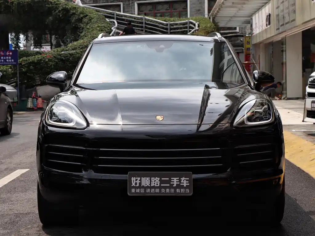 Porsche Cayenne 2022
