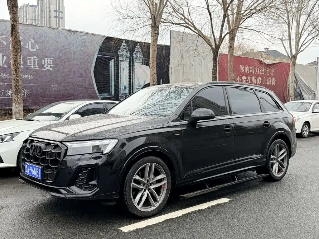Audi Q7 2025