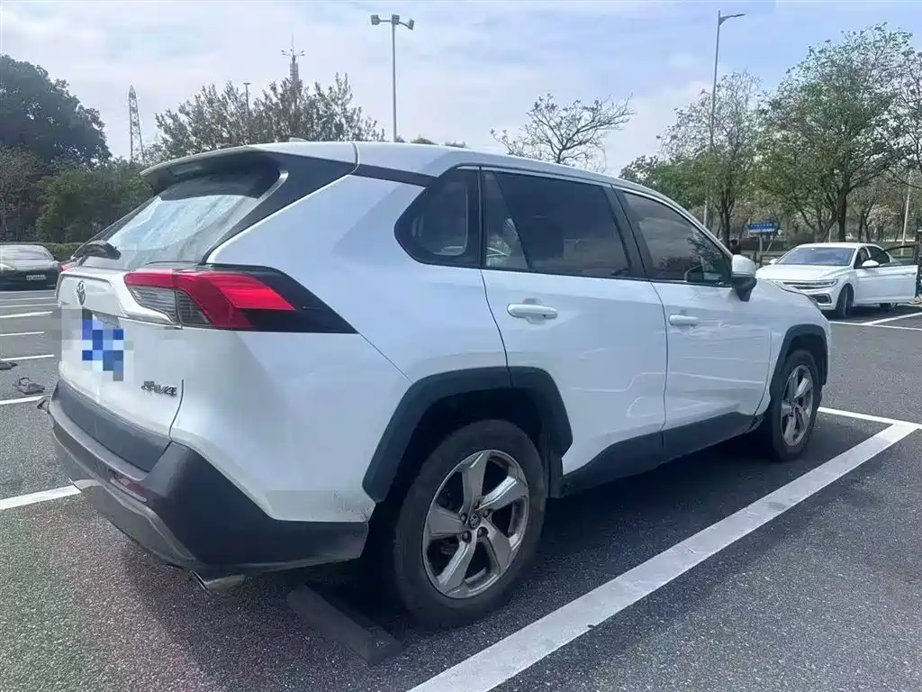 Toyota RAV4 2023