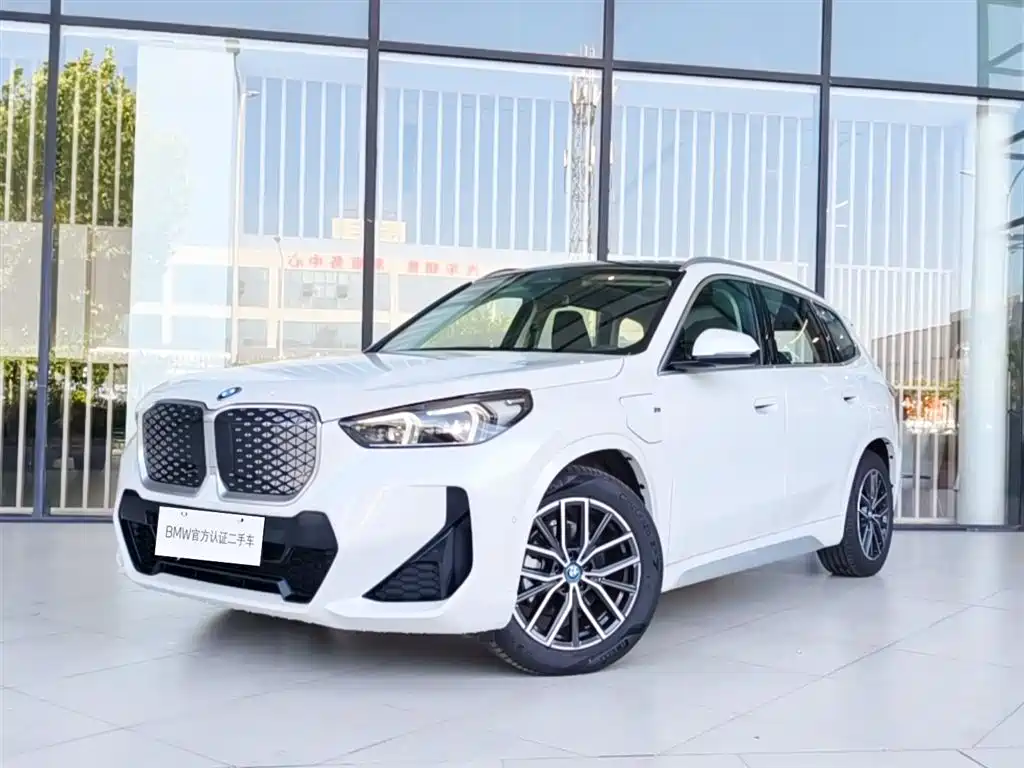 BMW iX1 2026