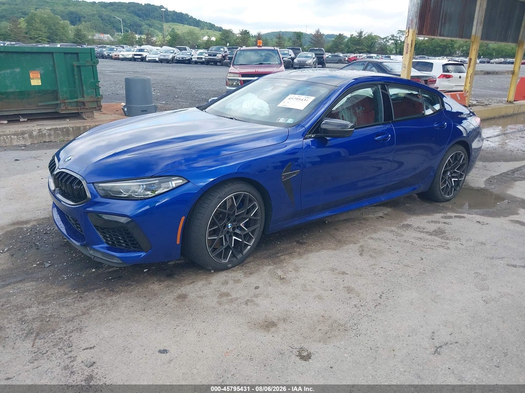 BMW M8 2023