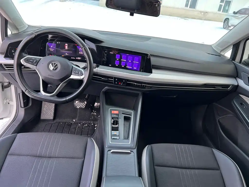 Volkswagen Golf 2021