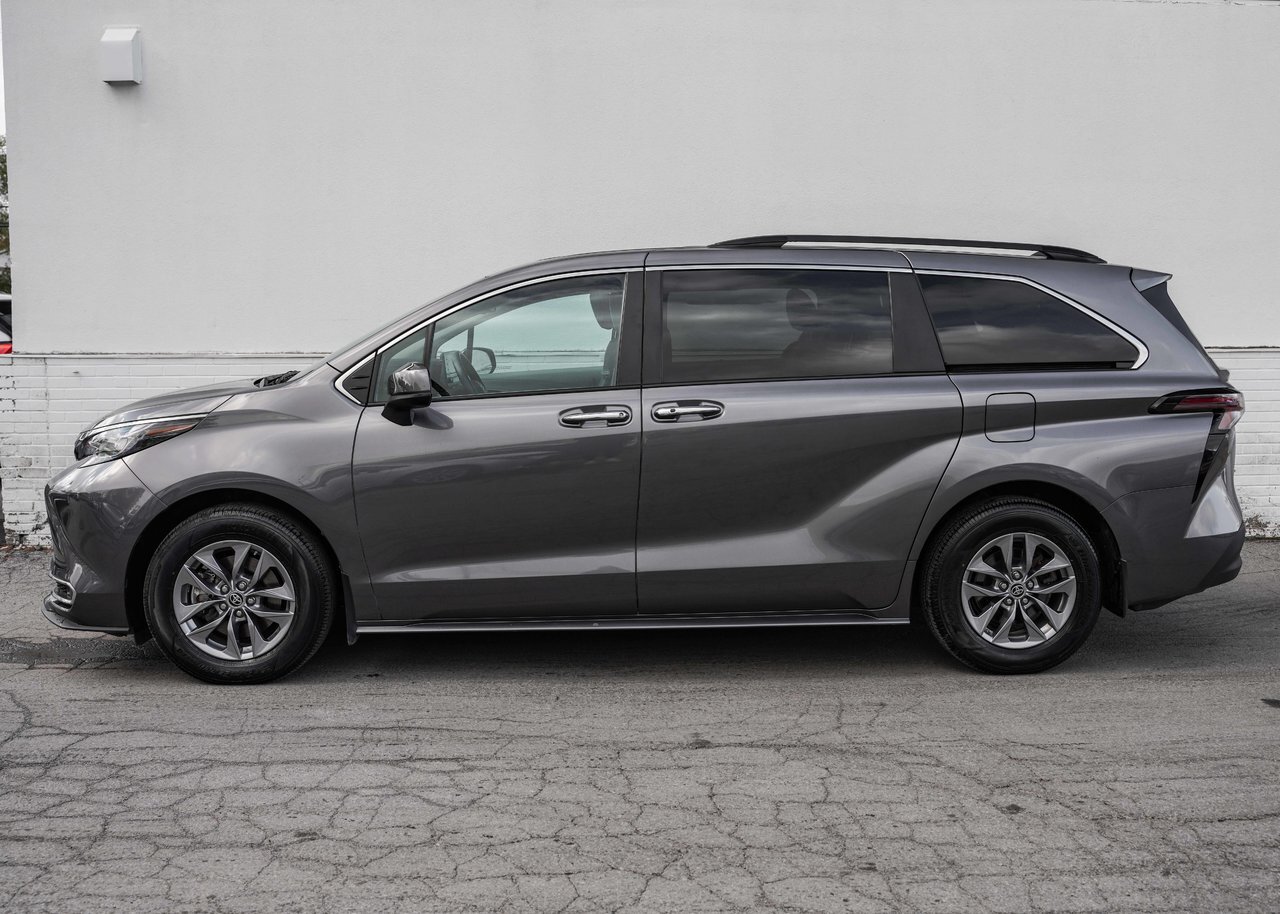 Toyota Sienna 2023