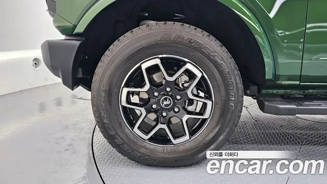Ford Bronco 2024
