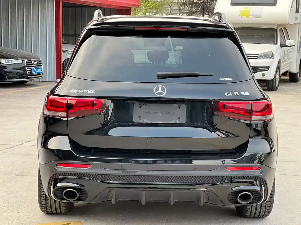 Mercedes-Benz GLB AMG 2024