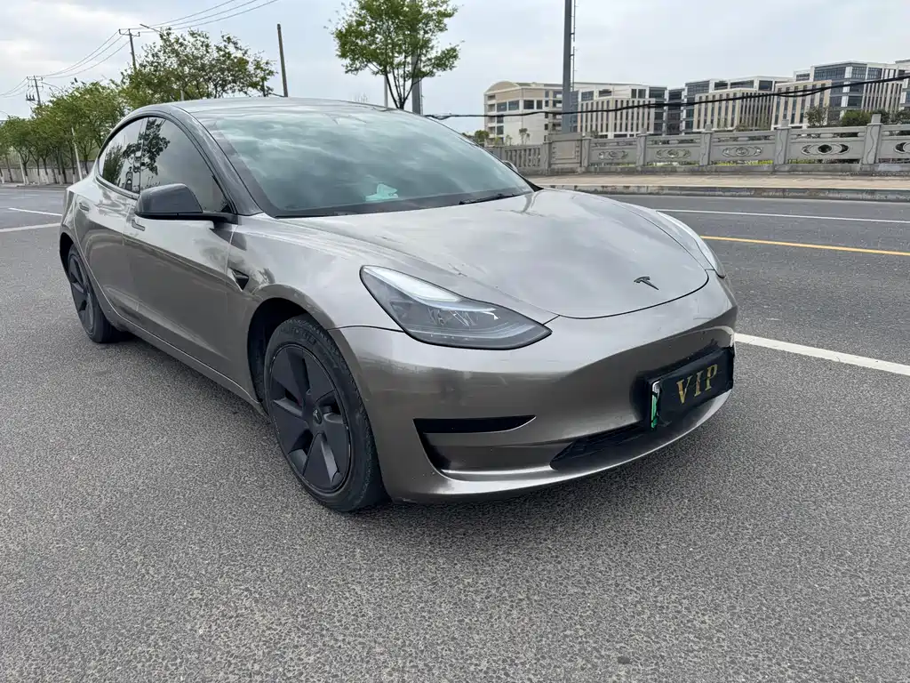 Tesla Model 3 2023