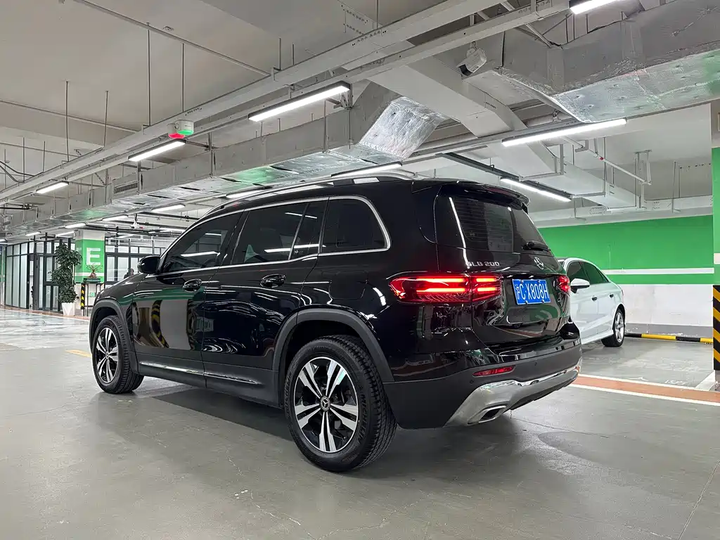 Mercedes-Benz GLB 2024
