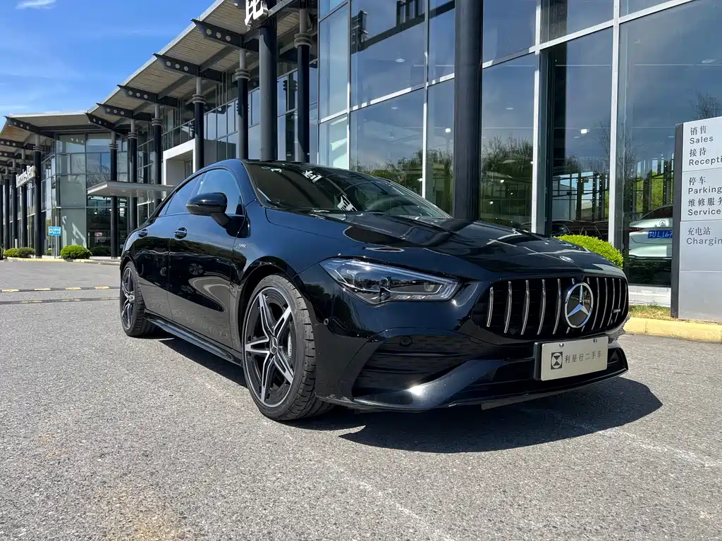 Mercedes-Benz CLA AMG 2025