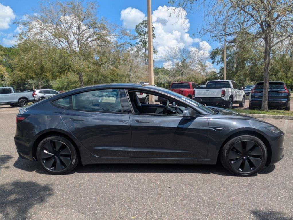Tesla Model 3 2025