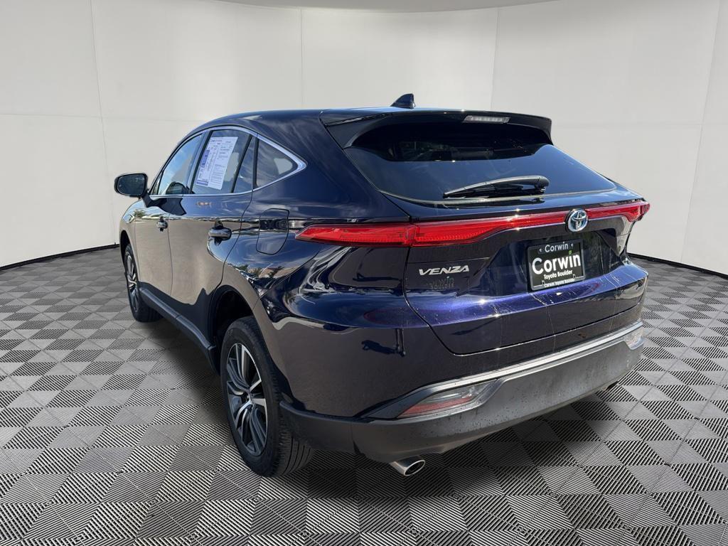 Toyota Venza 2023