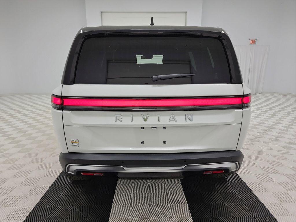 Rivian R1S 2024
