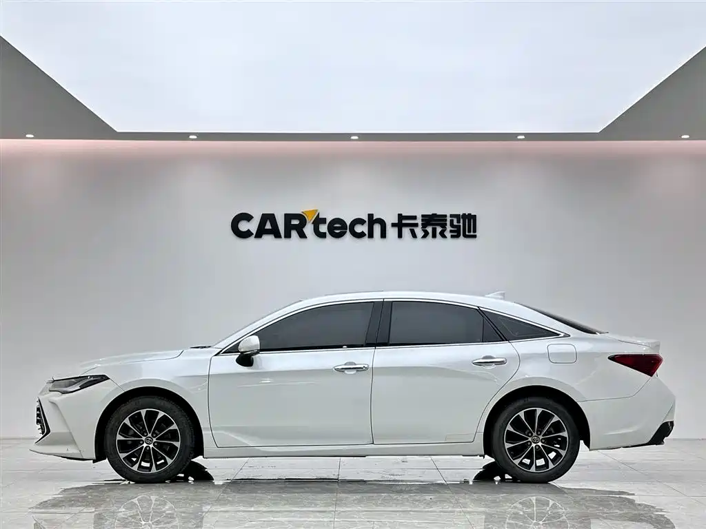 Toyota Avalon 2022