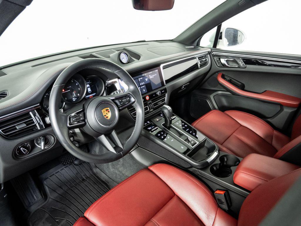 Porsche Macan 2023