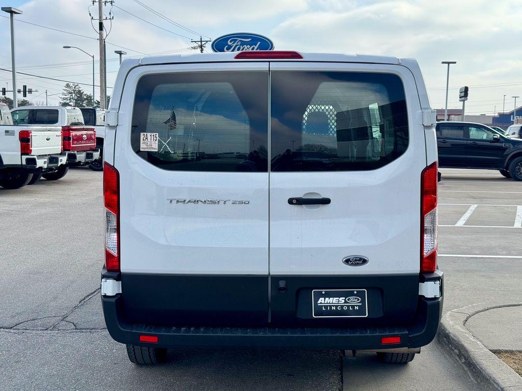 Ford Transit 2024