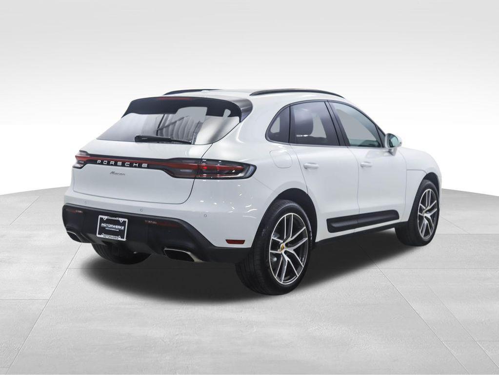 Porsche Macan 2022