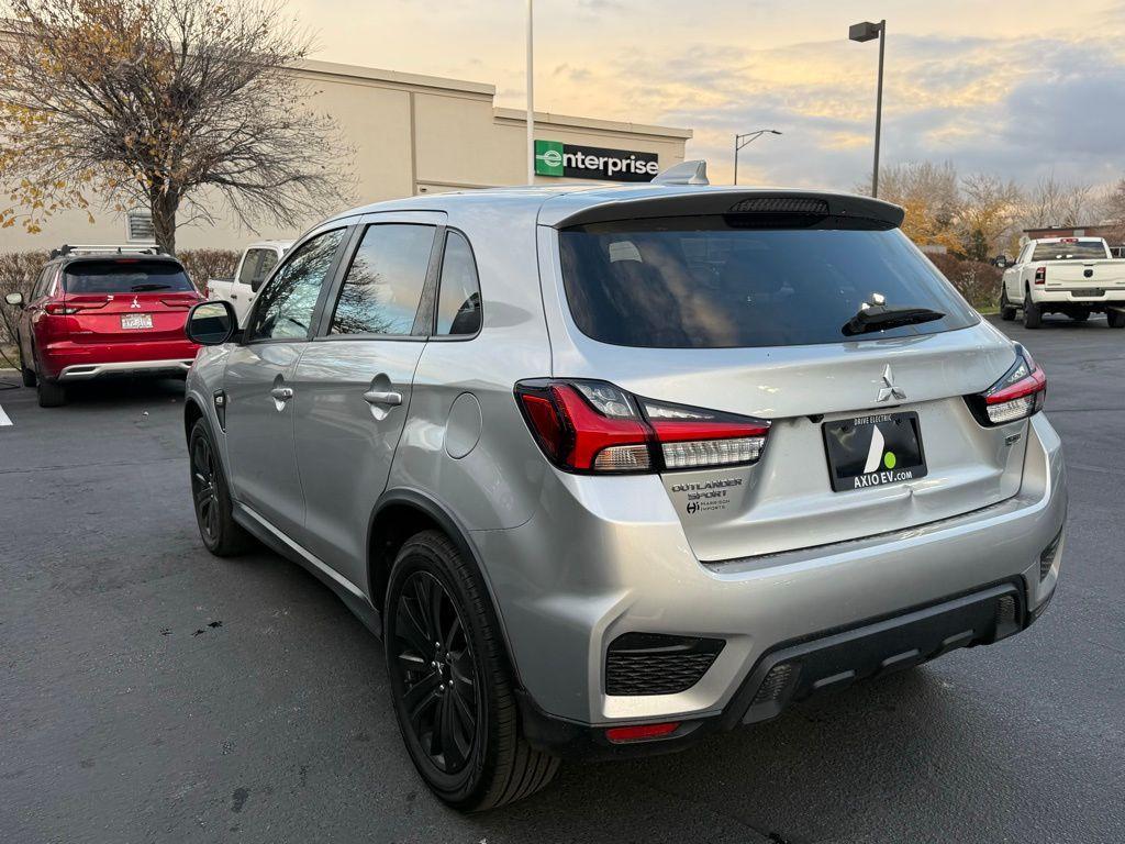 Mitsubishi Outlander Sport 2021