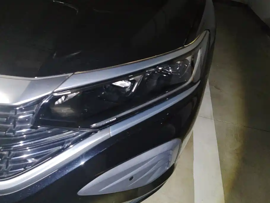 Volkswagen Passat 2024
