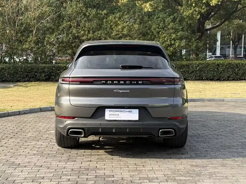 Porsche Cayenne 2024