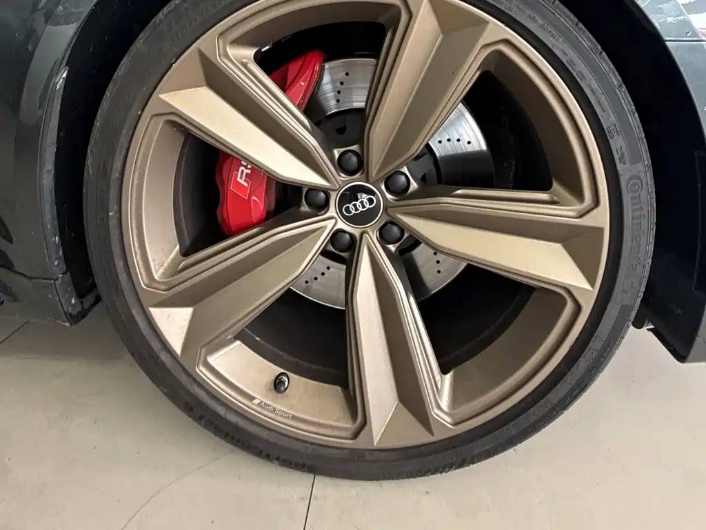 Audi RS 4 2022