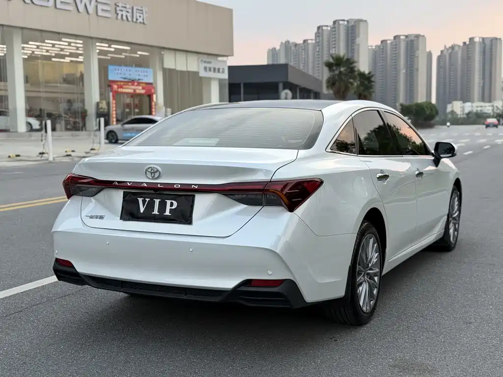Toyota Avalon 2024