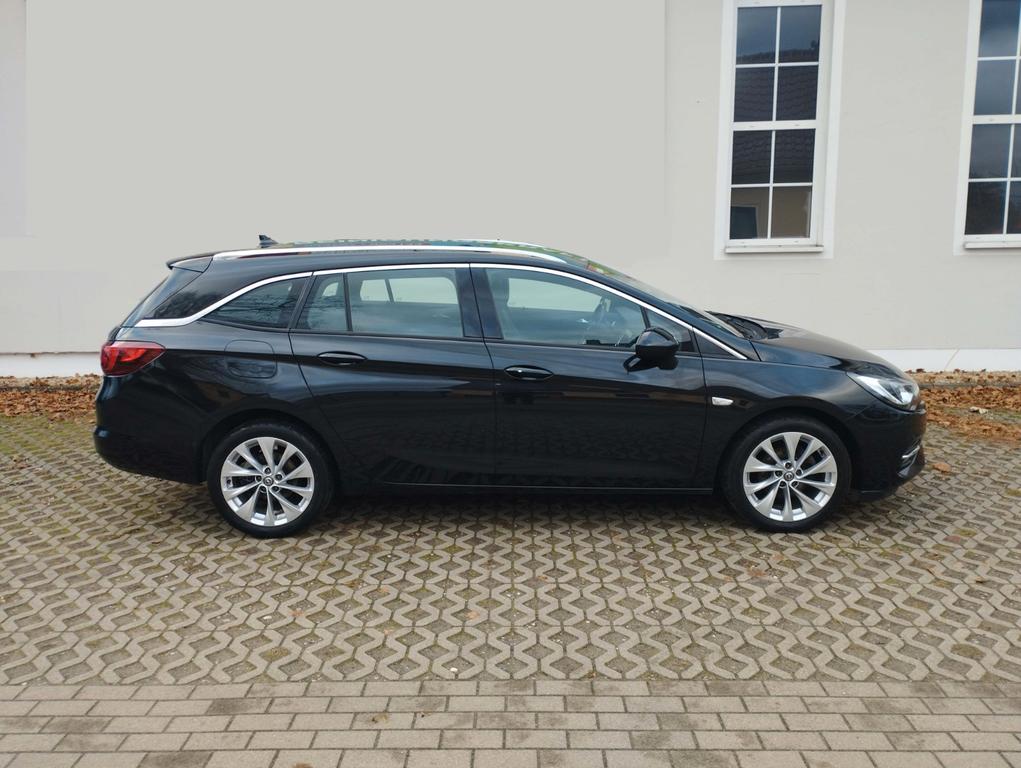 Opel Astra 2021
