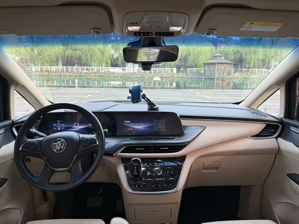 Buick GL8 2023
