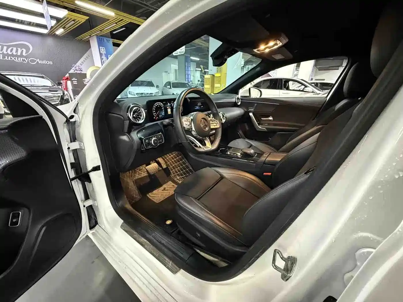 Mercedes-Benz A-Класс 2023