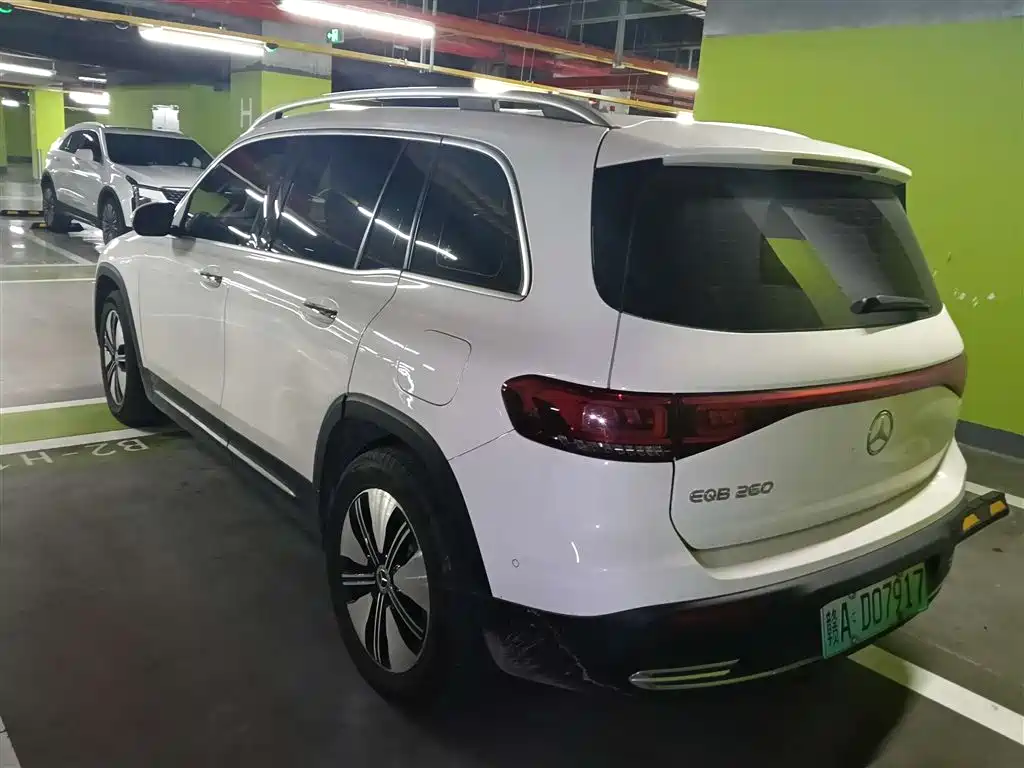Mercedes-Benz EQB 2022