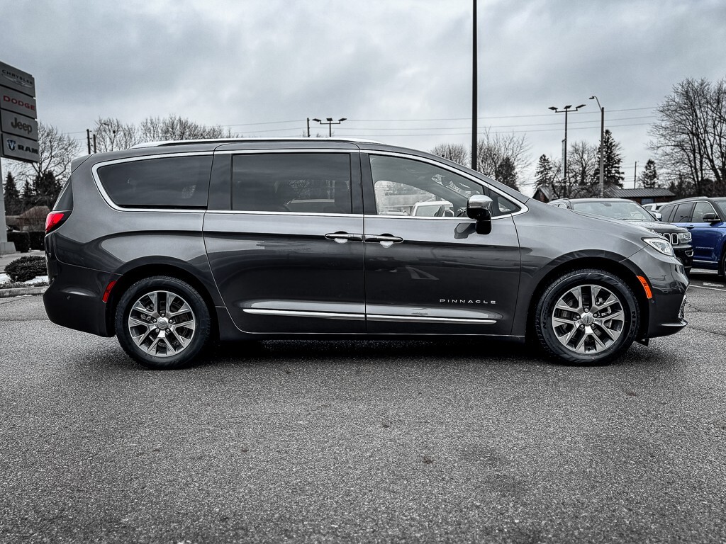 Chrysler Pacifica 2023