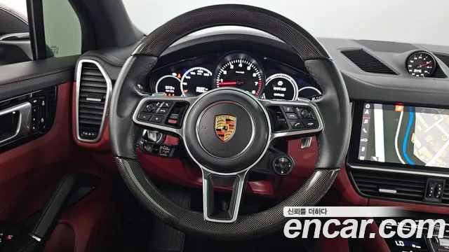 Porsche Cayenne 2021
