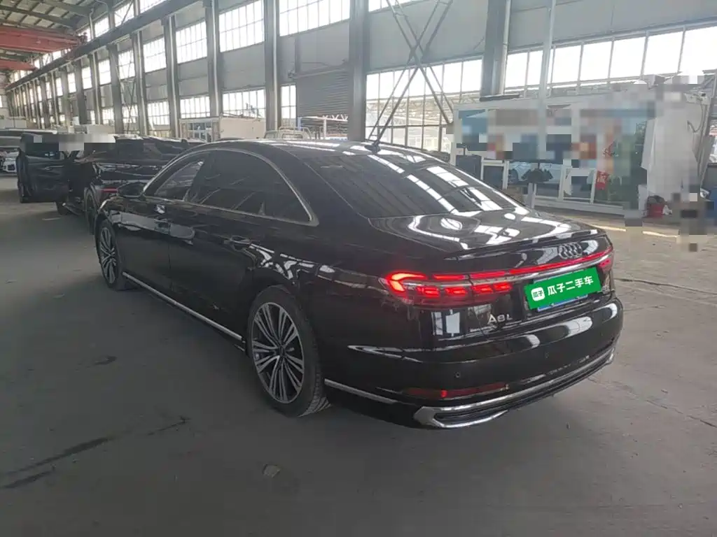 Audi A8 2025